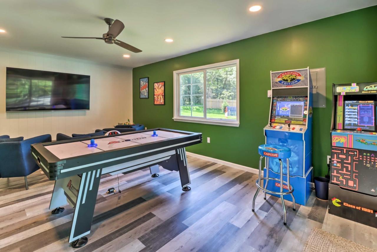 Pocono Mountain Escape With Game Room Walk To Lake! Albrightsville Buitenkant foto